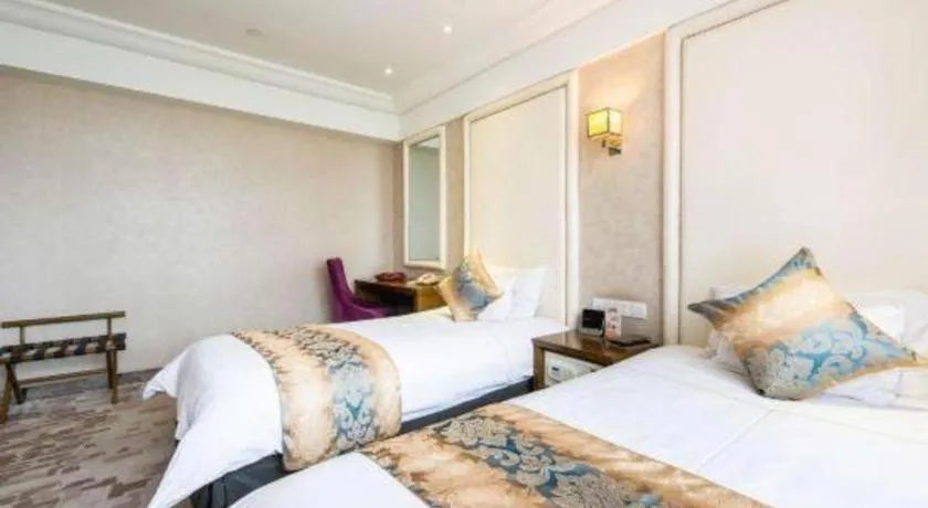 Bed in Nanjing Grand Da Qiao Hotel