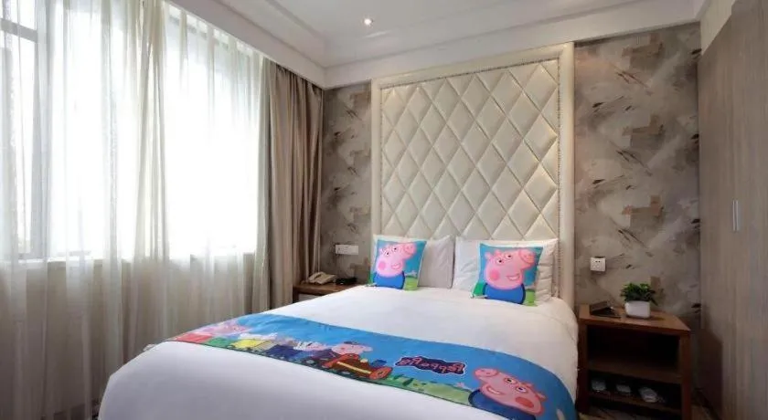 Bed in Nanjing Grand Da Qiao Hotel