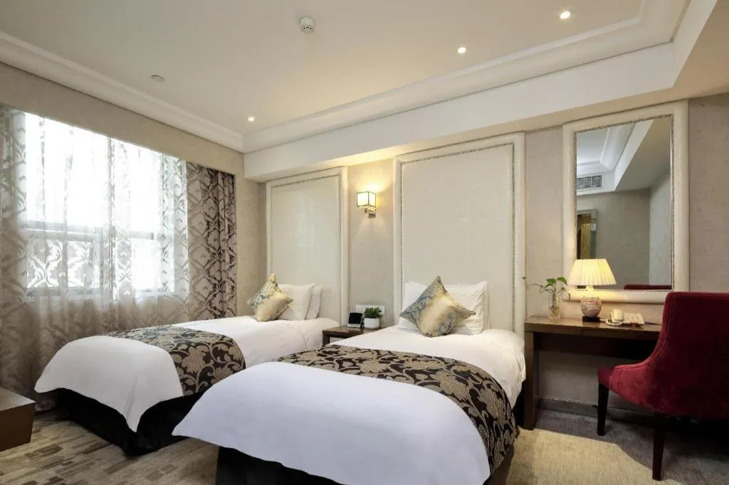 Bed in Nanjing Grand Da Qiao Hotel