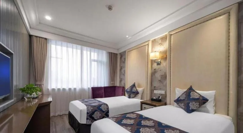 Bed in Nanjing Grand Da Qiao Hotel