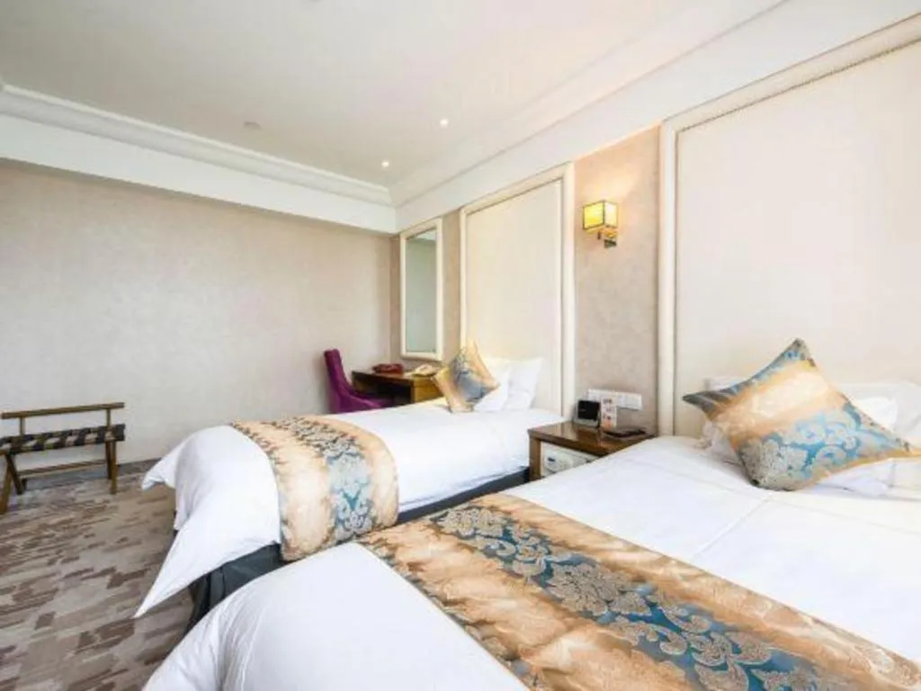 Bed in Nanjing Grand Da Qiao Hotel