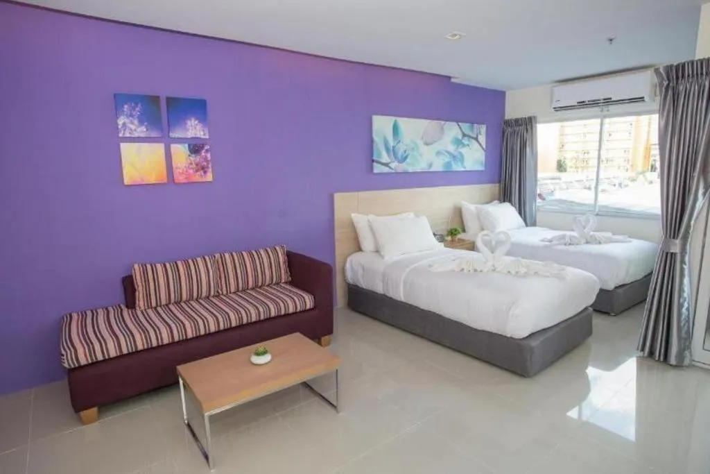 Bed in R-Con Hotel @ Siam