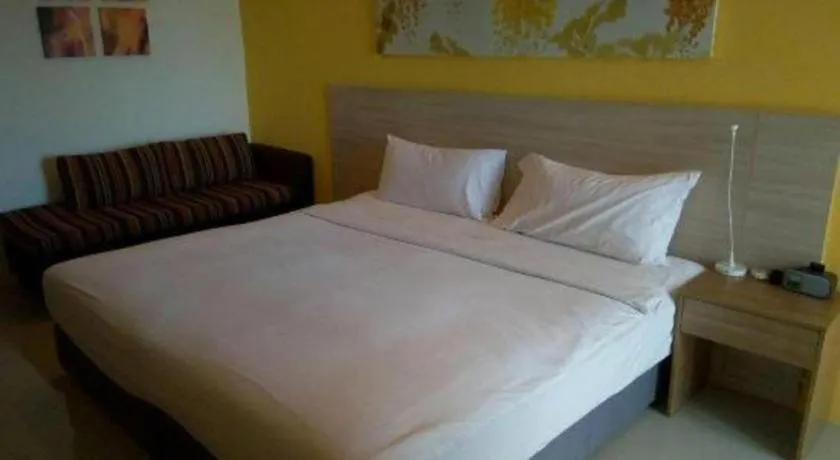 Bed in R-Con Hotel @ Siam