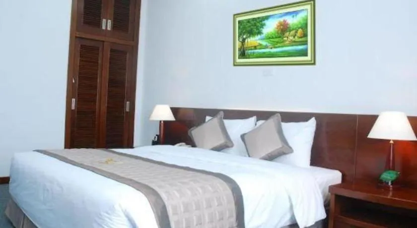 Bed in Draco - Thang Long Hotel