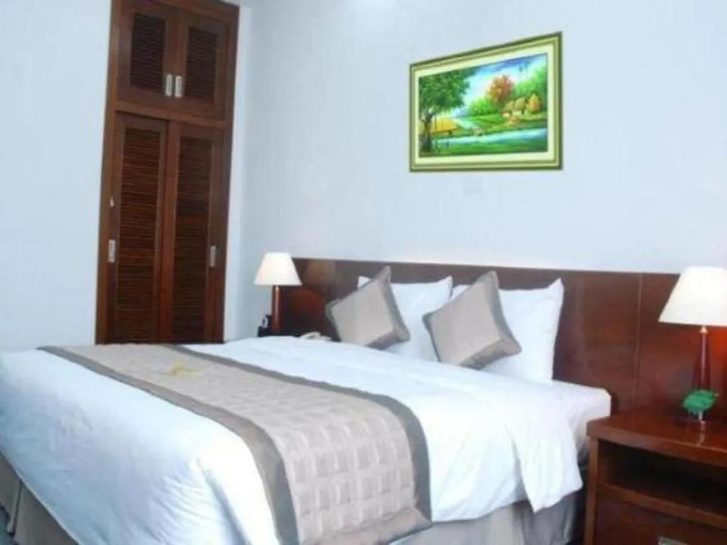 Bed in Draco - Thang Long Hotel