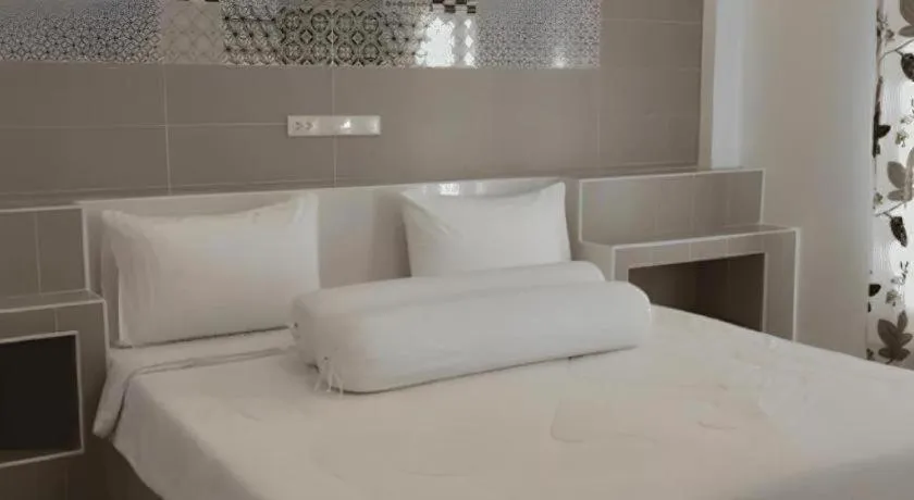 Bed in Saraburi Garden Resort