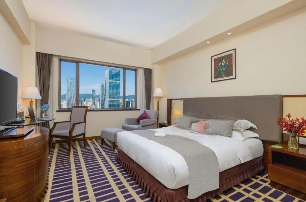 Bed in Kunming Jinjiang Hotel