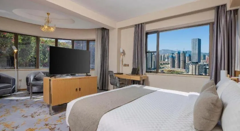 Bed in Kunming Jinjiang Hotel