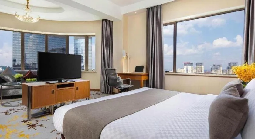 Bed in Kunming Jinjiang Hotel