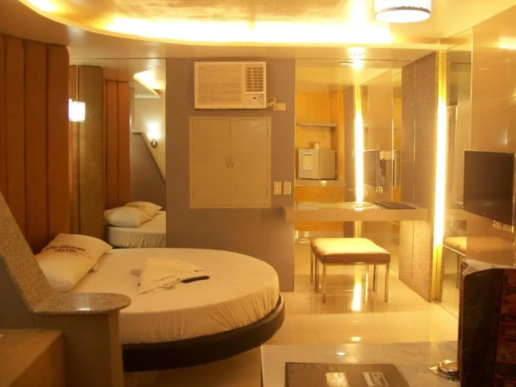 One Serenata Hotel General Trias