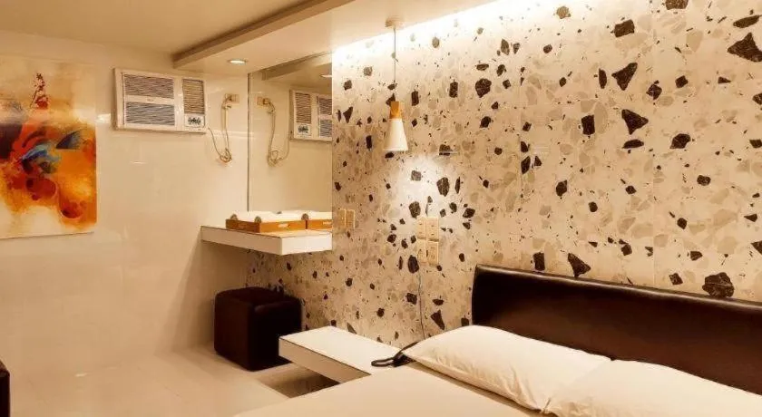 Bed in One Serenata Hotel General Trias