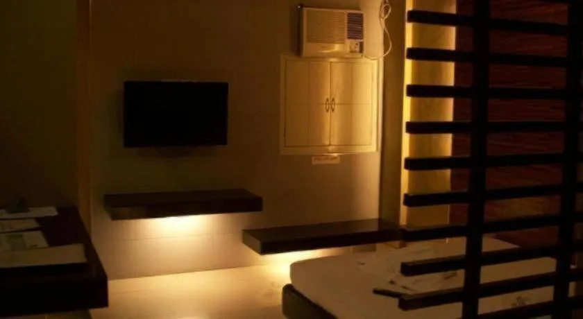 Bed in One Serenata Hotel General Trias