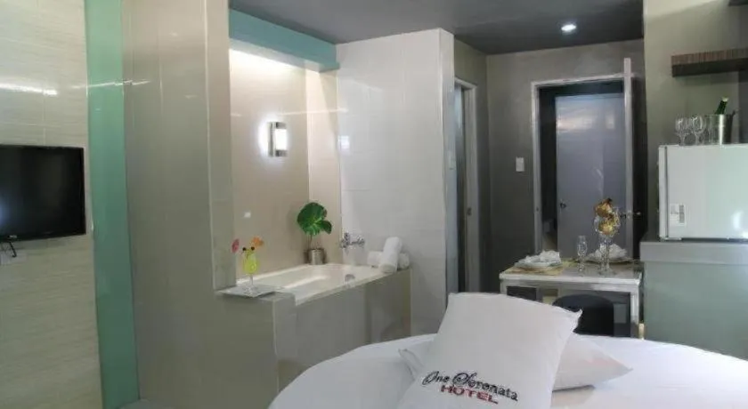 Bed in One Serenata Hotel General Trias