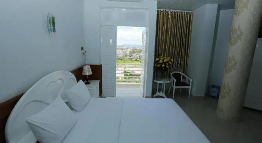 Bed in Thanh Long Hotel