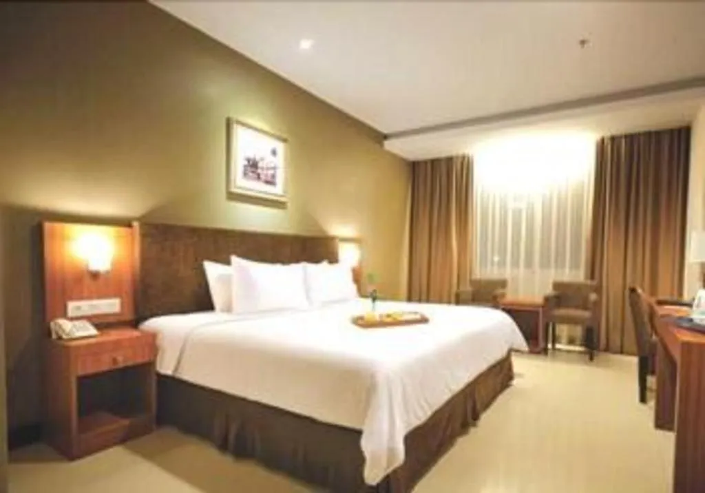 Bed in Grage Hotel Cirebon