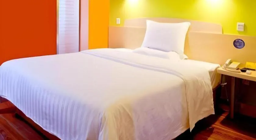 Bed in 7 Days Inn Guangzhou East Station Yantang Tianpingjia Metro Station
