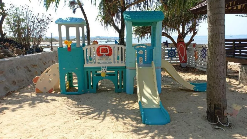 D'Season Premiere Hotel