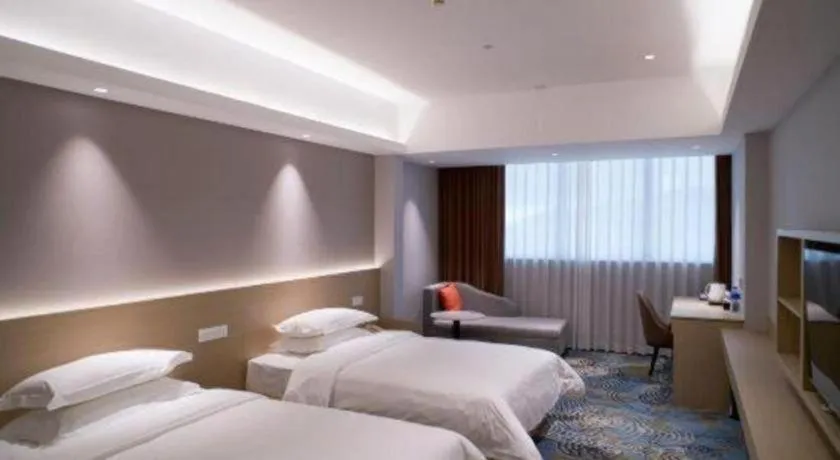 Bed in Grand Nest Hotel (Tang Jia Wan Beach)