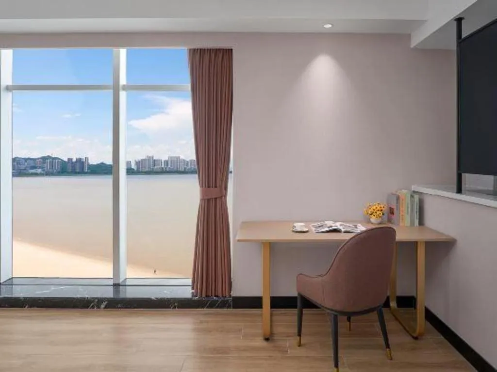 Grand Nest Hotel (Tang Jia Wan Beach)