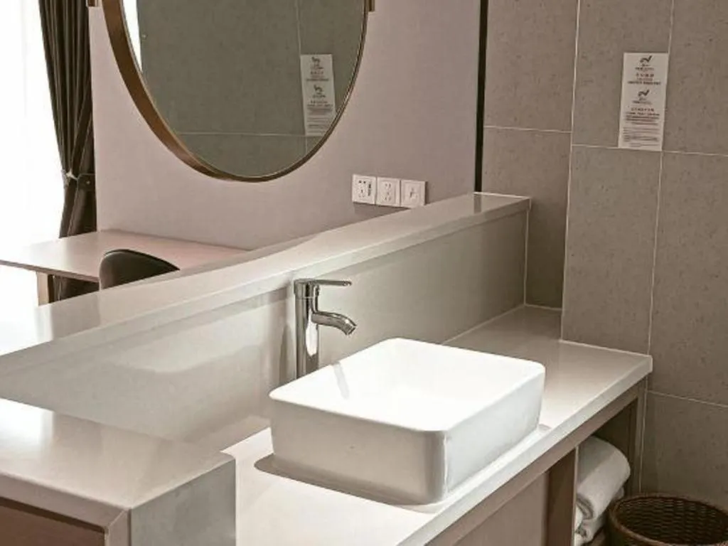 Grand Nest Hotel (Tang Jia Wan Beach)