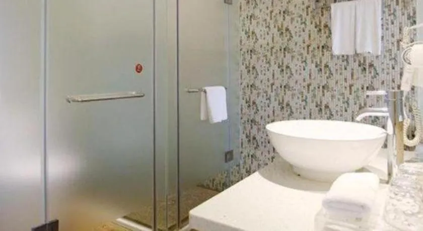 Grand Nest Hotel (Tang Jia Wan Beach)