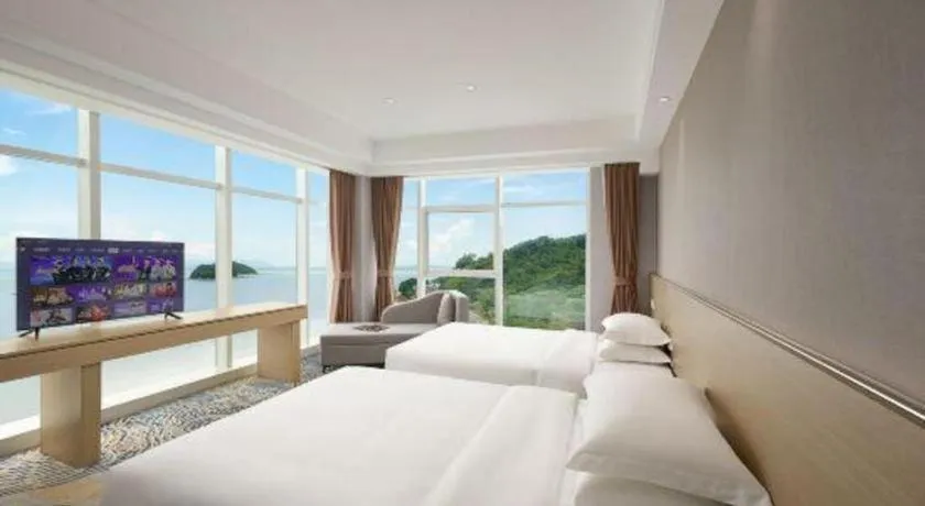 Bed in Grand Nest Hotel (Tang Jia Wan Beach)