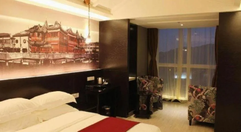 Bed in Grand Nest Hotel (Tang Jia Wan Beach)
