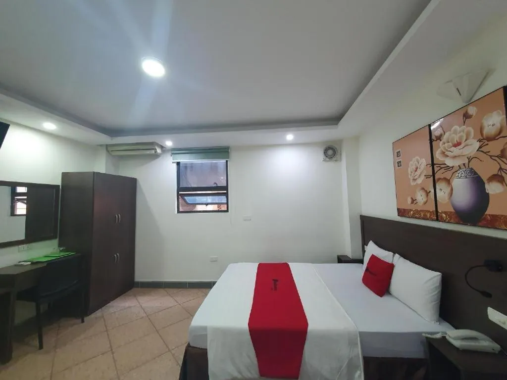 Bed in Ha Noi Vang Hotel Hoang Ngan