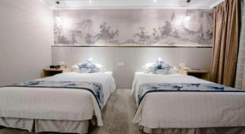 Bed in Chongqing Tianyou Hotel