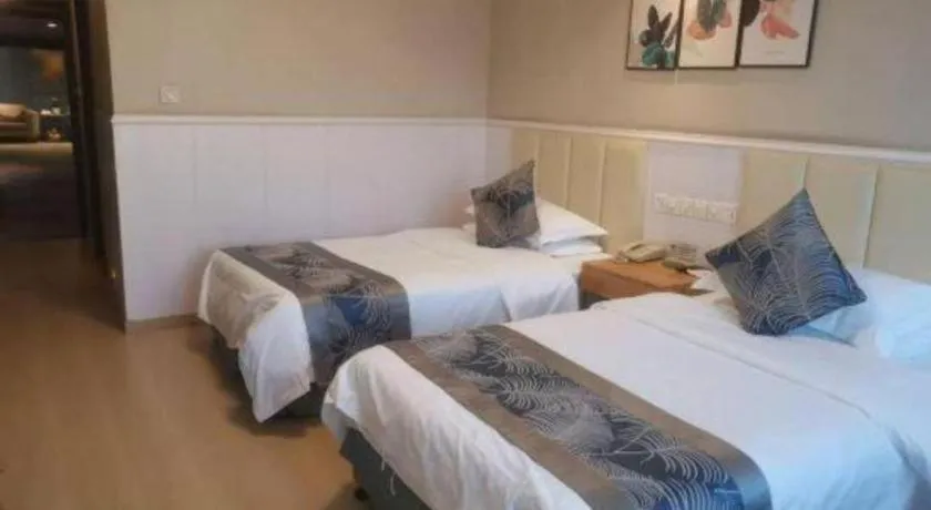 Bed in Chongqing Tianyou Hotel