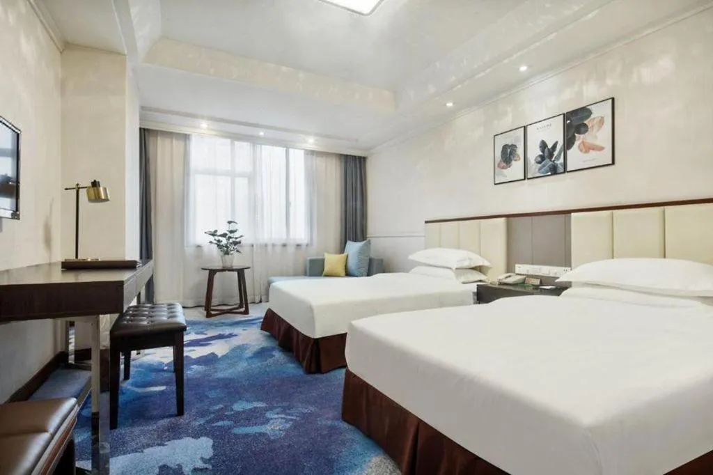 Bed in Chongqing Tianyou Hotel