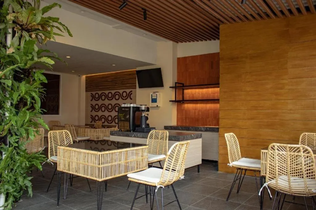 Aveon Express Hotel Yogyakarta by Daphna International