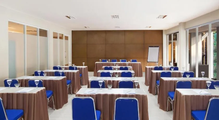 Aveon Express Hotel Yogyakarta by Daphna International