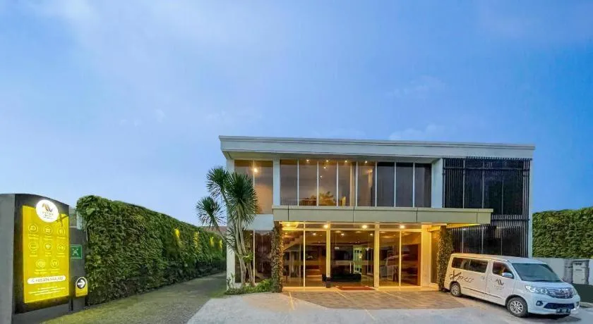 Aveon Express Hotel Yogyakarta by Daphna International