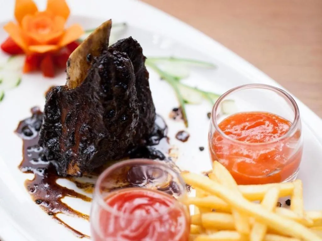 Aveon Express Hotel Yogyakarta by Daphna International