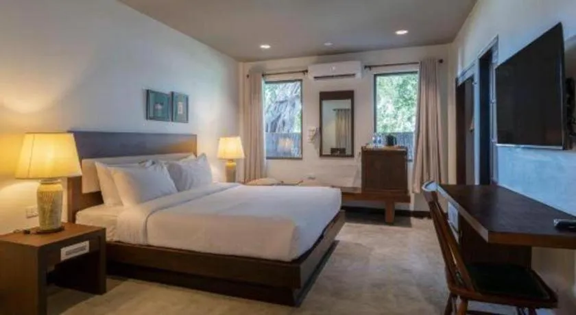 Bed in Rose Bay Resort