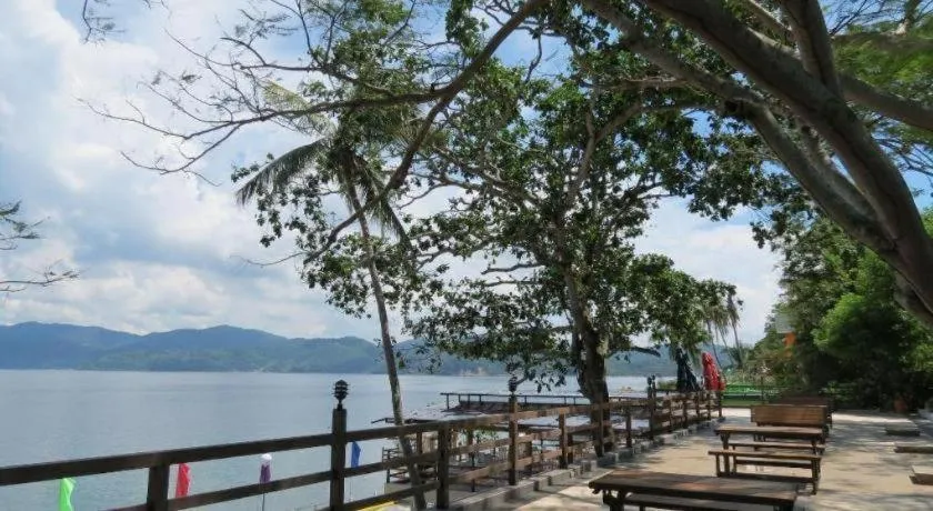 Anilao Awari Bay Resort