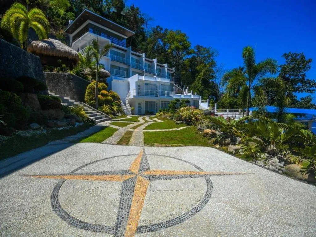 Anilao Awari Bay Resort