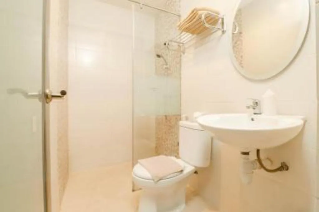 Lovina Inn Hotel Batam