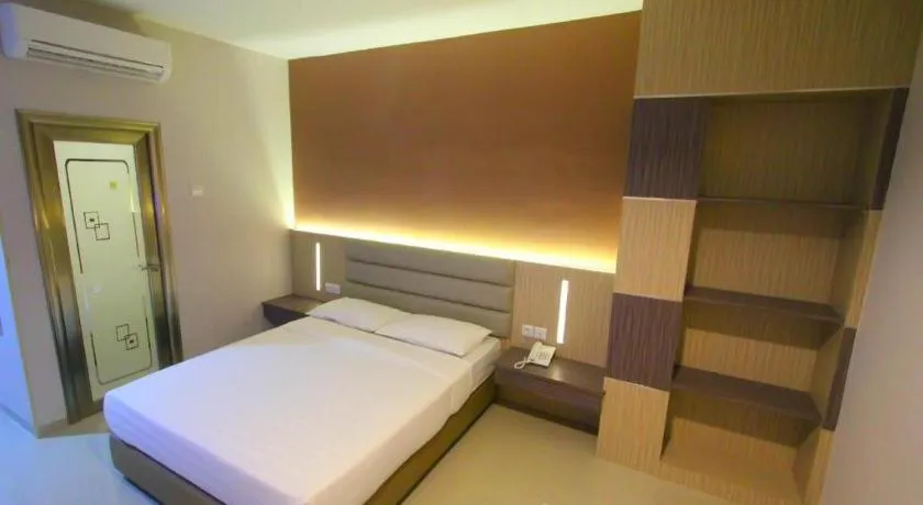 Bed in Lovina Inn Hotel Batam