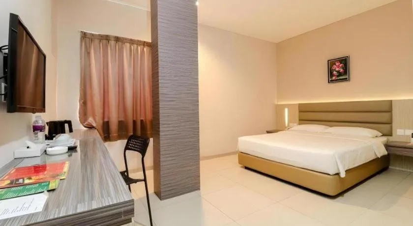 Bed in Lovina Inn Hotel Batam