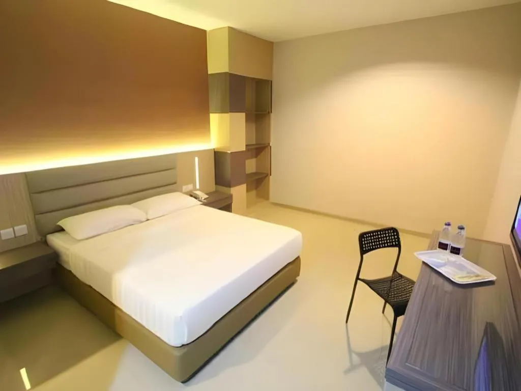 Bed in Lovina Inn Hotel Batam