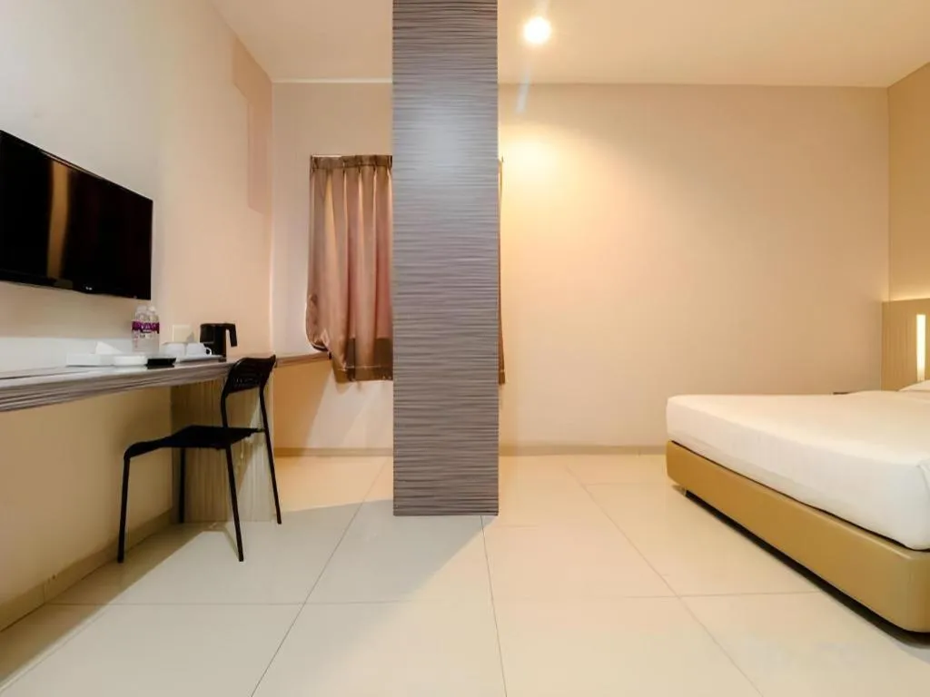 Bed in Lovina Inn Hotel Batam