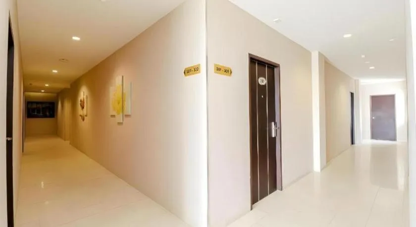 Lovina Inn Hotel Batam