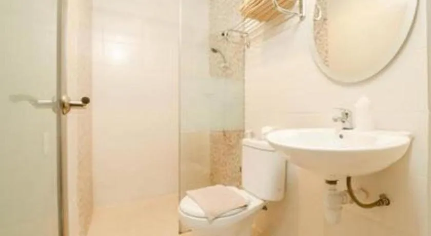 Lovina Inn Hotel Batam