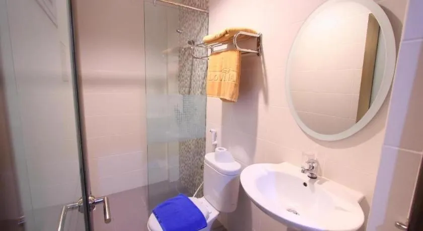 Lovina Inn Hotel Batam