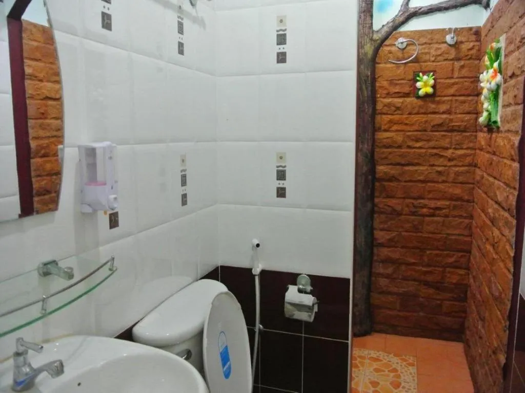 Himawari Restaurant and Cottage