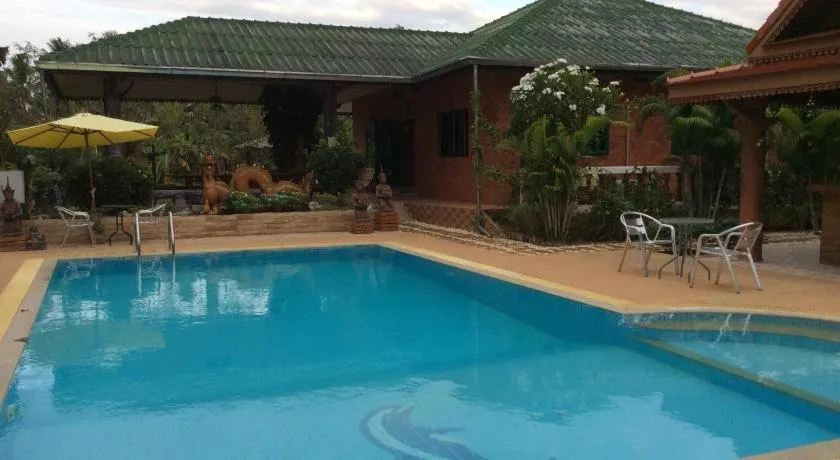 Himawari Restaurant and Cottage