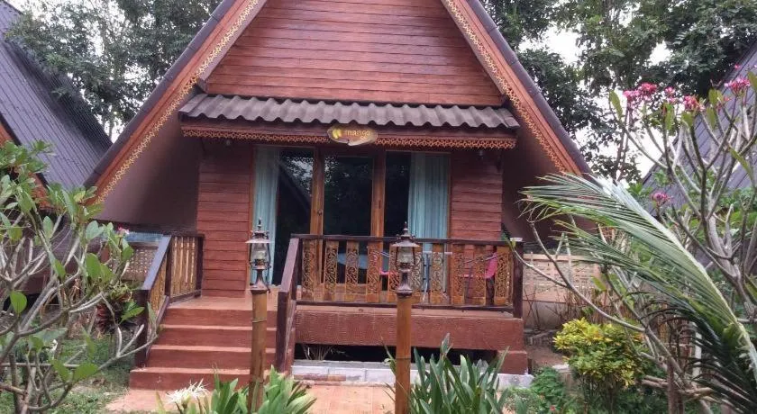 Himawari Restaurant and Cottage