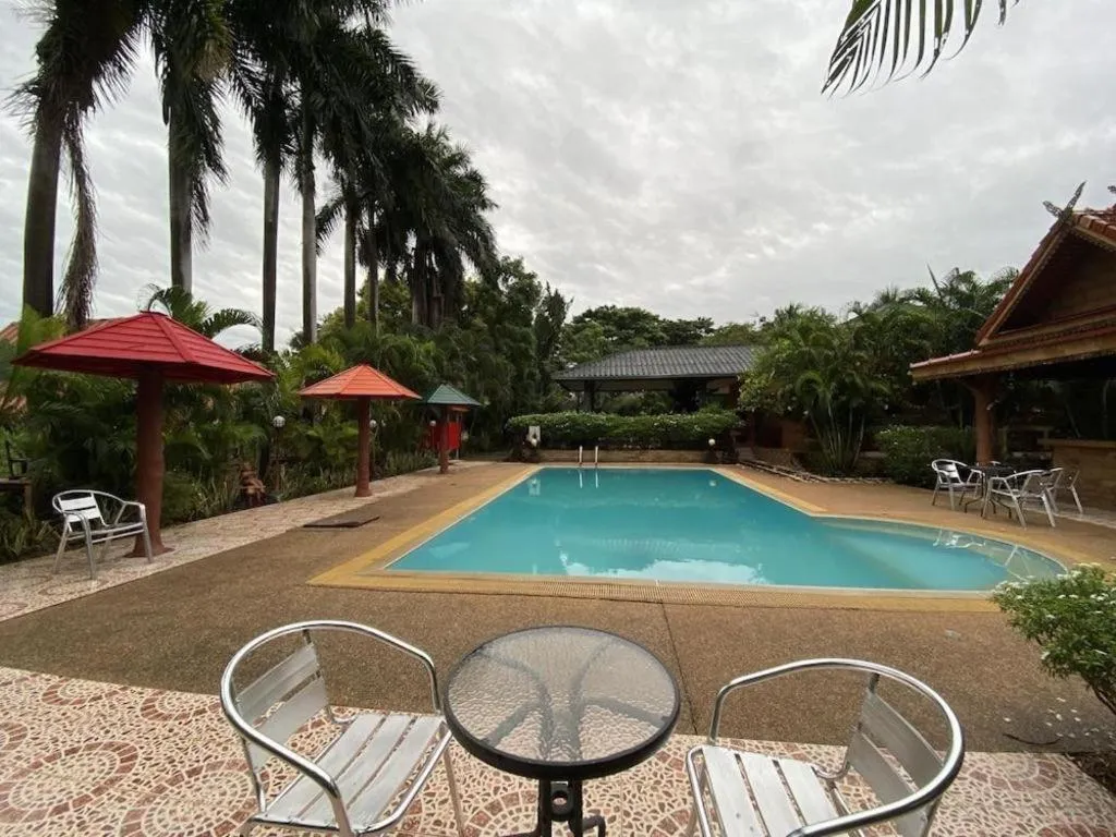 Himawari Restaurant and Cottage